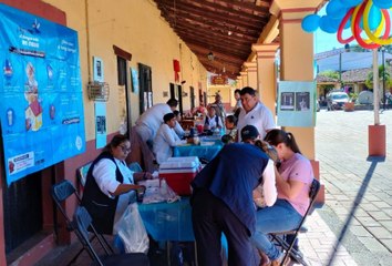 Realizan Feria de la Salud en el Tuito