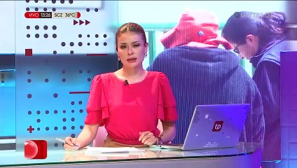 Padres de familia instalan vigilia en un kínder donde una niña fue abusada por el portero 