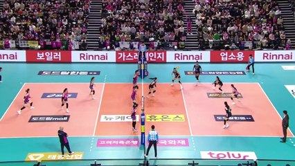흥국생명, 높이 앞세워 5연승 질주 / YTN