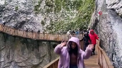 Horma Canyon, qui prend une beauté différente en automne, est inondé de visiteurs.