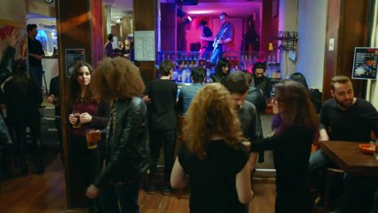 No te vayas sin mí - Capítulo 106: El Impactante Accidente de Yiğit y İclal 🚗