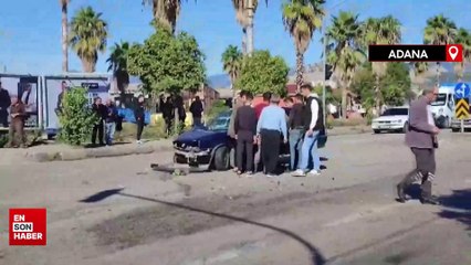 Adana'da iki otomobilin çarpıştığı kaza, araç kamerasında