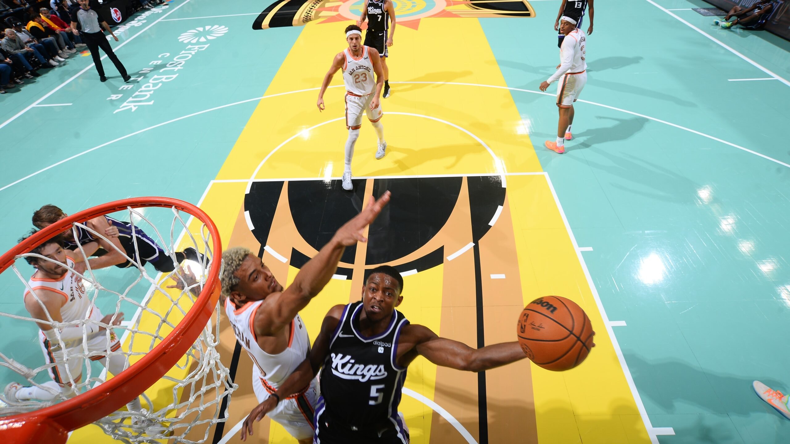 Game Recap: Kings 129, Spurs 120