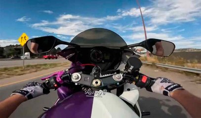 YouTuberが時速300キロでビデオを撮影後に逮捕される