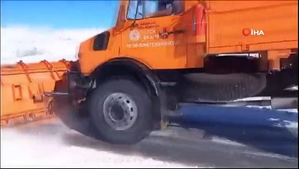 Bayburt'ta karla mücadele çalışmaları başladı