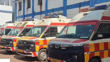 बालाघाट: अस्पताल की वार्ड में कराहती रही महिला, डॉक्टरों ने नहीं किया इलाज, देखें वीडियो