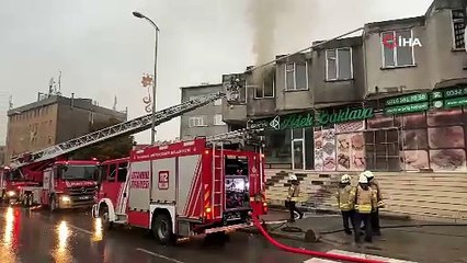 Sultanbeyli'de iş yerinin deposunda yangın