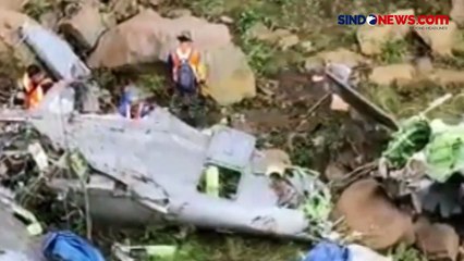 Santriwati Peduli Lingkungan Bersihkan Sampah di Alun-Alun Keraton Yogyakarta