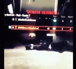 Look look guys, he disconnected