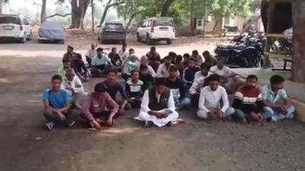 भिण्ड : आप पार्टी के कार्यकर्ता ने दिया धरना, रखी ये मांग...देखें video