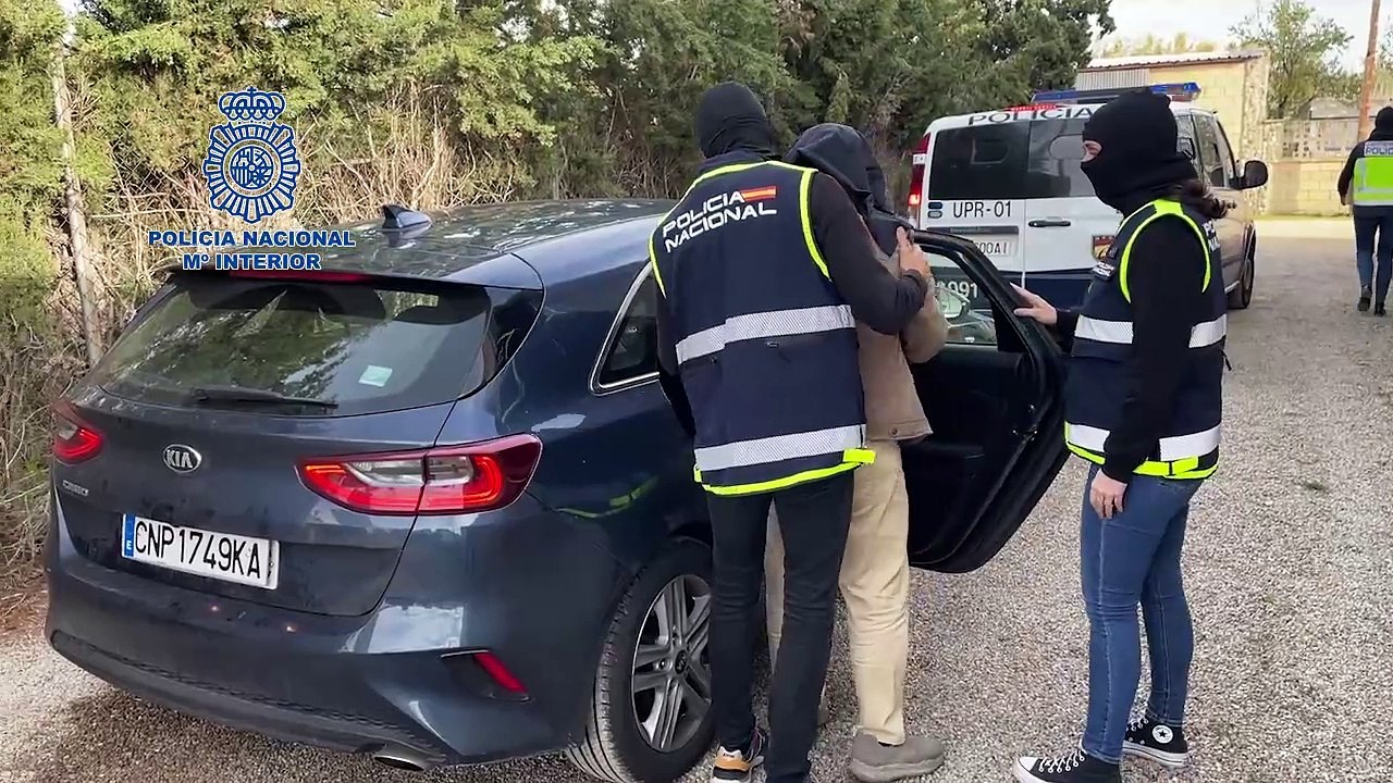 La Policía Nacional detiene a seis miembros de una red criminal acusada de financiar el terrorismo