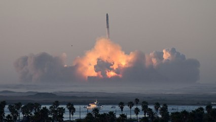 Megacohete de SpaceX explota varios minutos después de su despegue