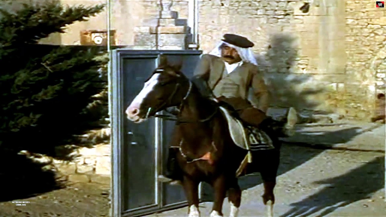 Züğürt Ağa  (1985) Şener Şen
