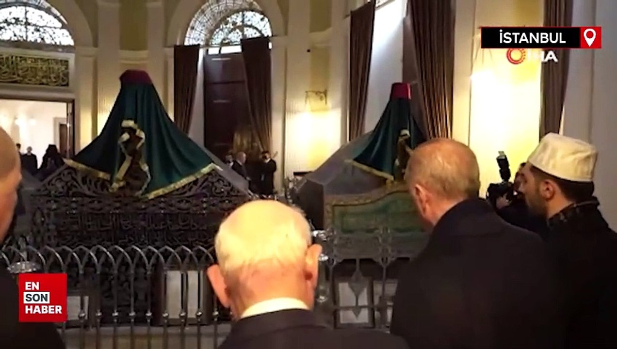 Cumhurbaşkanı Erdoğan, II. Abdülhamid'in türbesini ziyaret etti