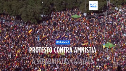 Amnistia de Sánchez leva mihares de pessoas em protesto às ruas de Madrid