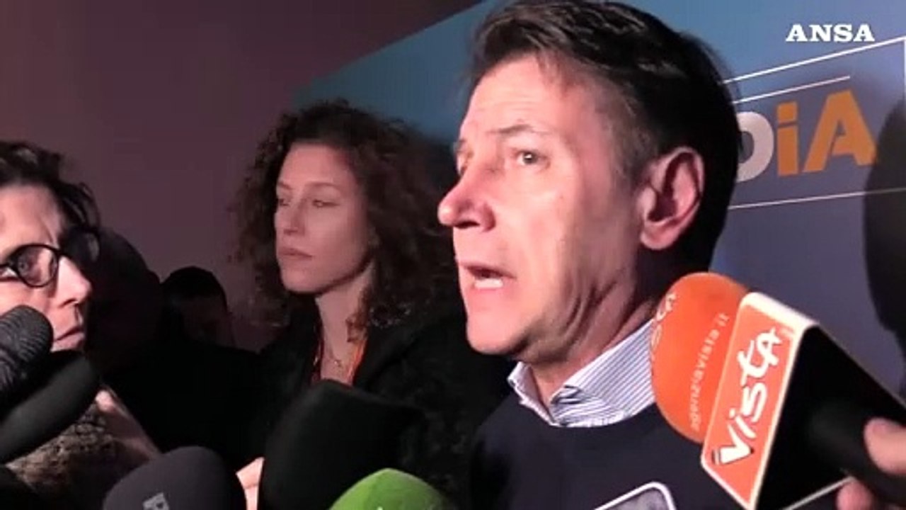 Grillo, Conte: "Gli suggerisco quando va in tv di dire che fa ironia o commentatori non lo capisco"