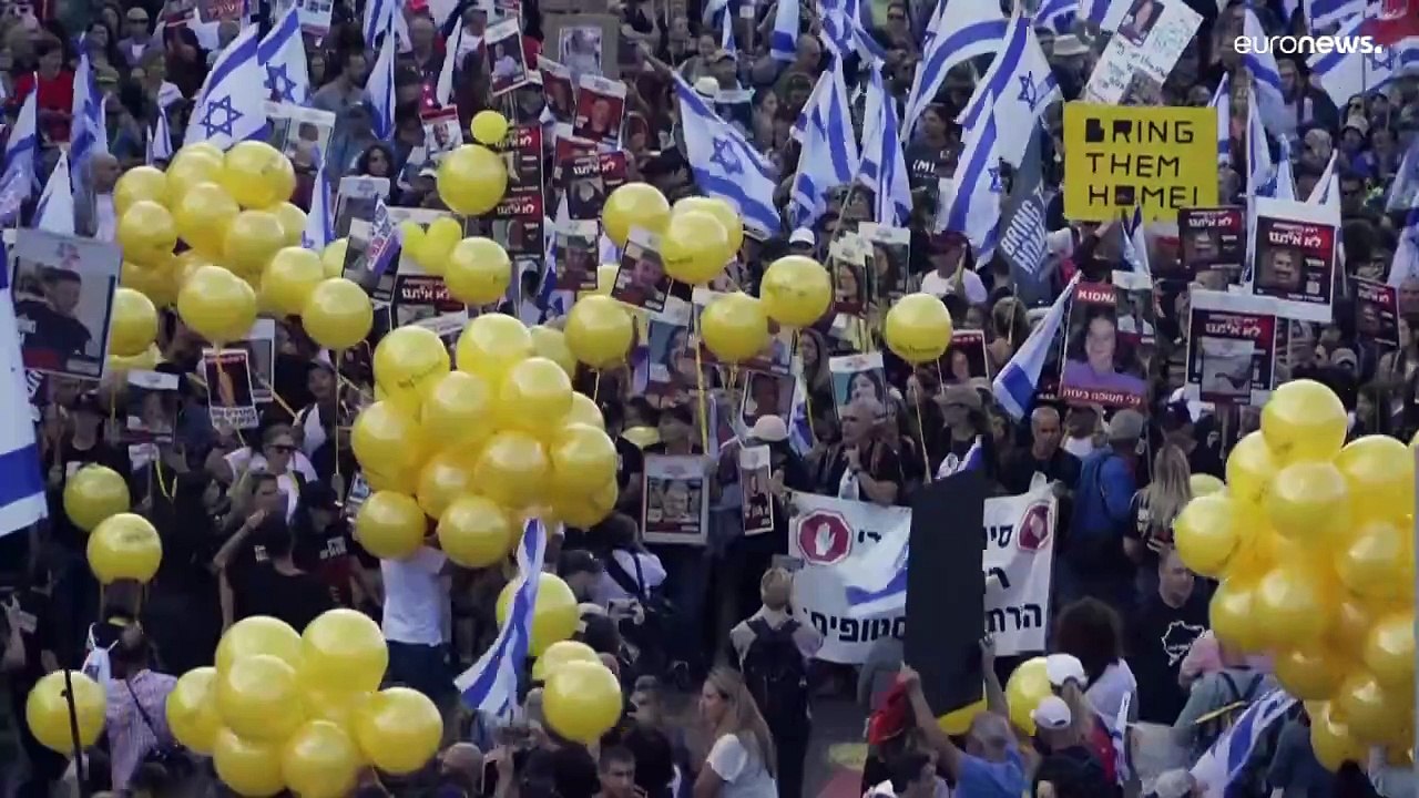 للمطالبة بإعادة الأسرى من غزة.. إسرائيليون يتظاهرون قبالة مكتب نتنياهو في القدس