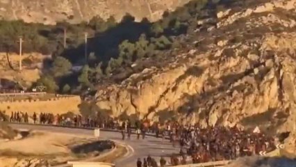 Migrantes subsaharianos  llegan a Ceuta.