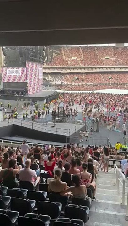 Taylor Swift: fãs no Engenhão são informados de que o show foi adiado