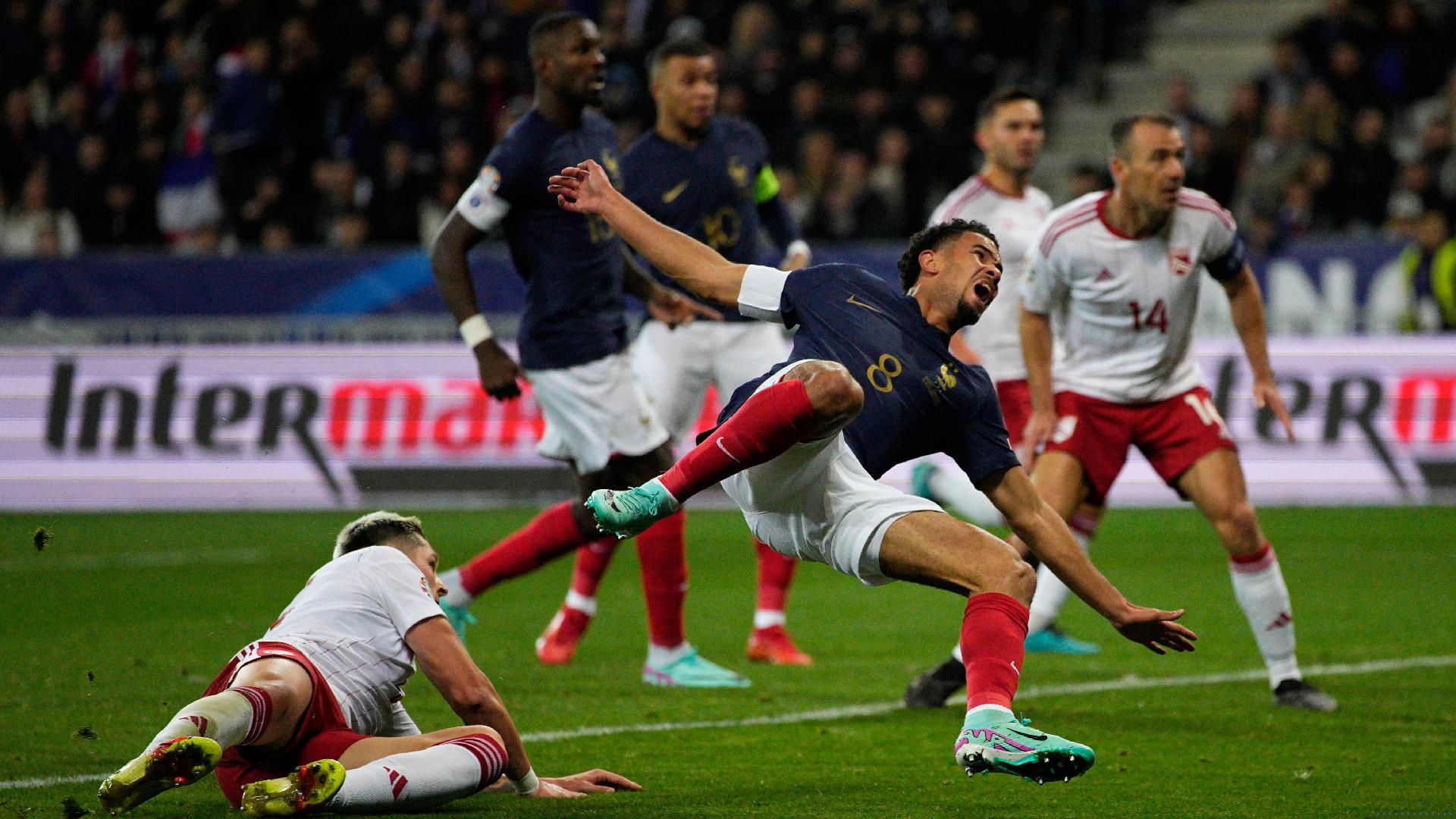 Fantastic France thrashing marred by Zaire-Emery injury