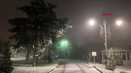 İstanbul'a kış geldi! Kar yağışı sürprizi