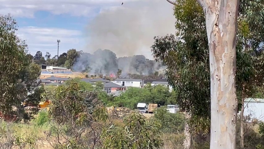 A Deborah Triangle grass and scrub fire set a Hattam Street business alight in the late afternoon on Sunday, November 19. Filmed by Adam Bourke