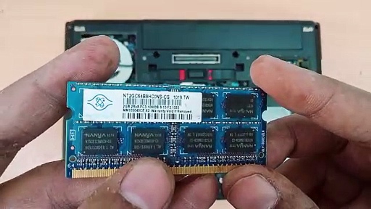 Best Method To Remove SSD & Ram on Laptop ⚡️ Kisi Bhi Laptop Se Ram Easily Remove Kaise Kare