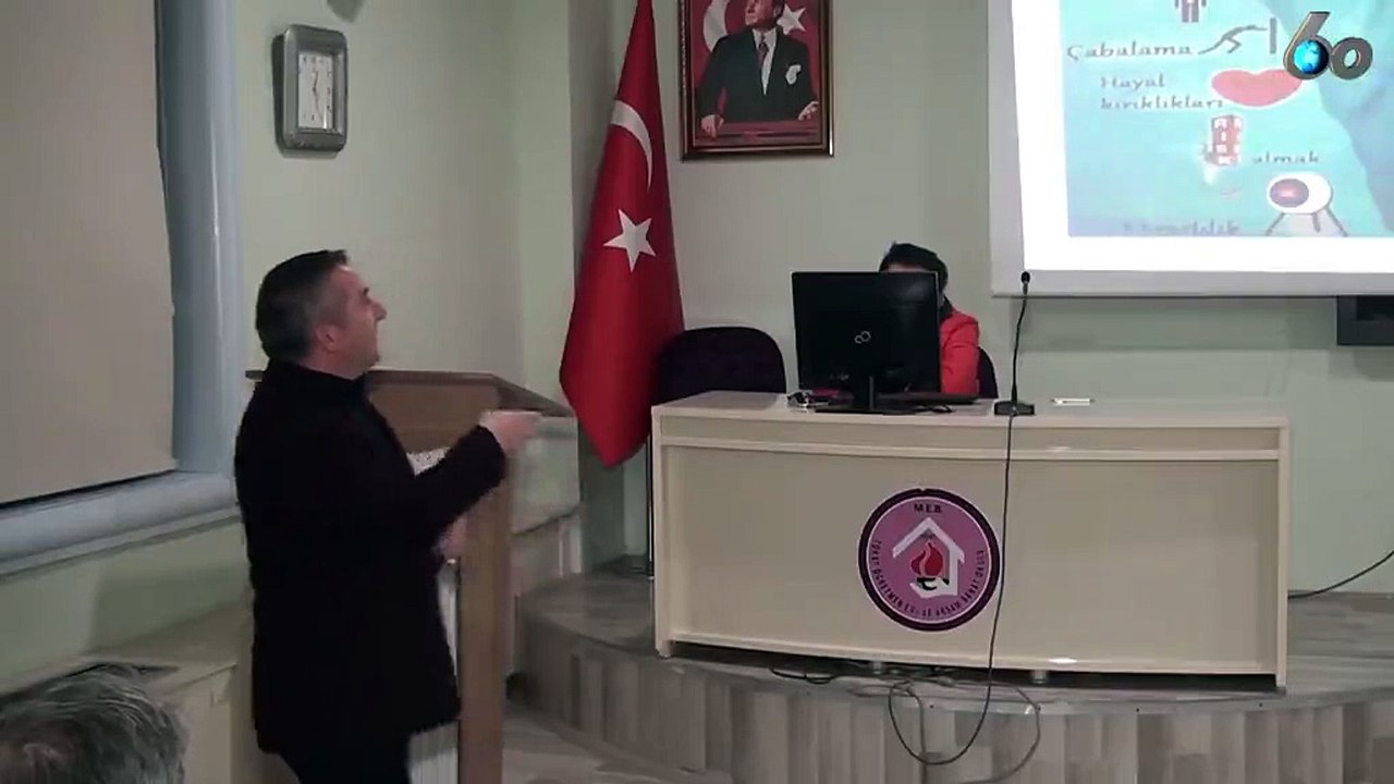 Dostlar Meclisi Hayata Gülümseyen Adam Konferansı 4