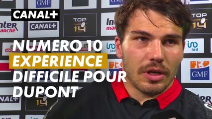 Après la défaite, Antoine Dupont, revient sur son expérience au poste de numéro 10 ce soir.