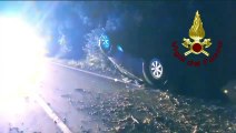 Puglia: auto si ribalta, donna soccorsa da 118 e Vigili del Fuoco. L'incidente sulla San Cataldo - San Foca (Lecce)