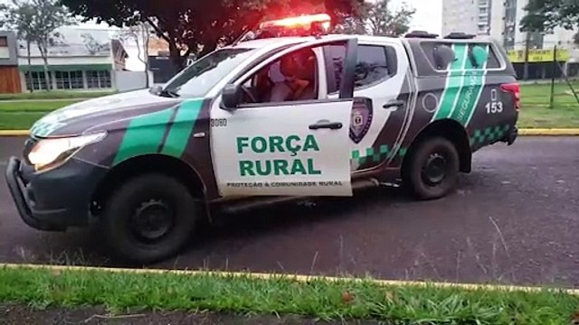 Homem é abordado pela GM após incomodar taxistas e fazer ameaças na rodoviária