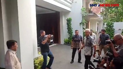 Didamingi Hary Tanoesoedibjo Ganjar Pranowo Sambangi Rumah JK