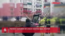 Hareket halindeki aracın üzerine ağaç devrildi