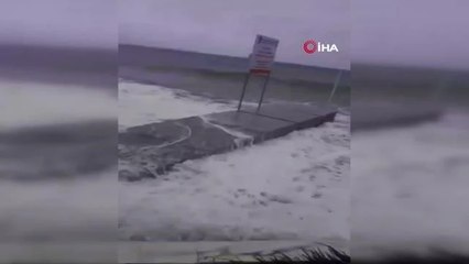 Bursa Sahillerinde Lodos ve Fırtına Etkili Oldu