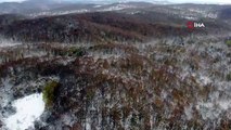 Kırklareli'nde vatandaşlar mevsimin ilk karının tadını çıkarttı