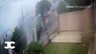 Vídeo mostra container sendo arrastado pela força do vento em PG