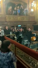 El repudio a Javier Milei en el Teatro Colón