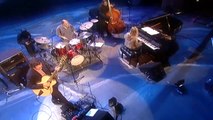 DIANA KRALL — East of the Sun, West of the Moon ● DIANA KRALL: Live at the Montreal Jazz Festival · (2004)