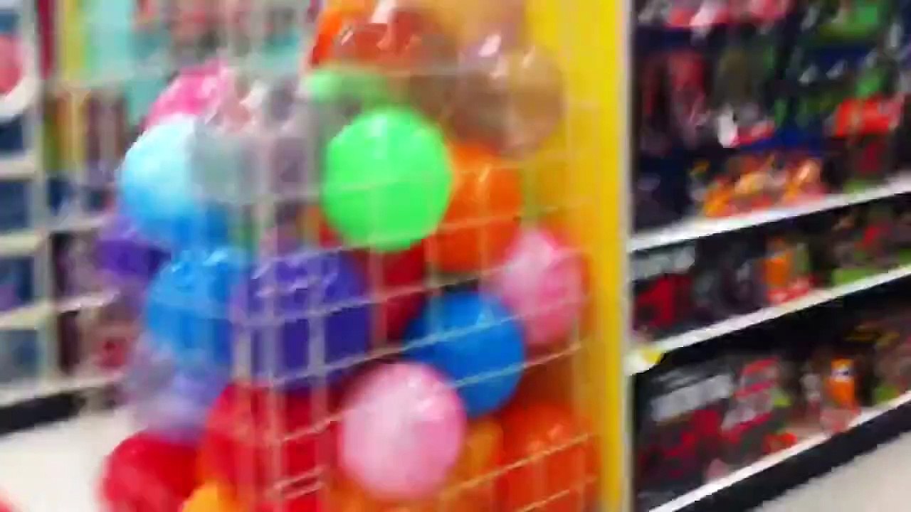 RandomRisaa - Being Ratchet In Target!