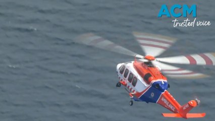 Search continues for pilot, passenger lost in plane crash near Mount Martha, Victoria