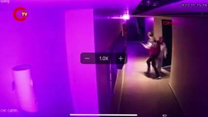 'kargocuyum' diyerek girdiği binadaki ayakkabıları çaldı