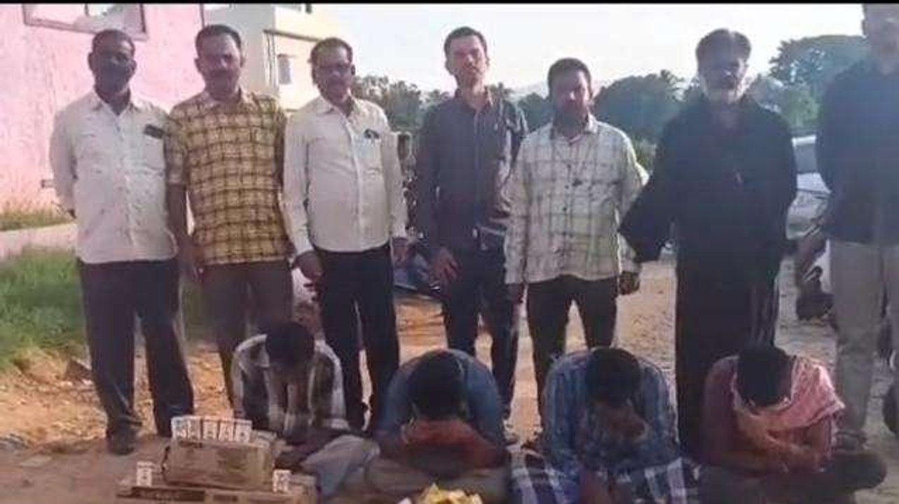 అన్నమయ్య జిల్లా: పక్కా సమాచారం... నలుగురు అరెస్ట్