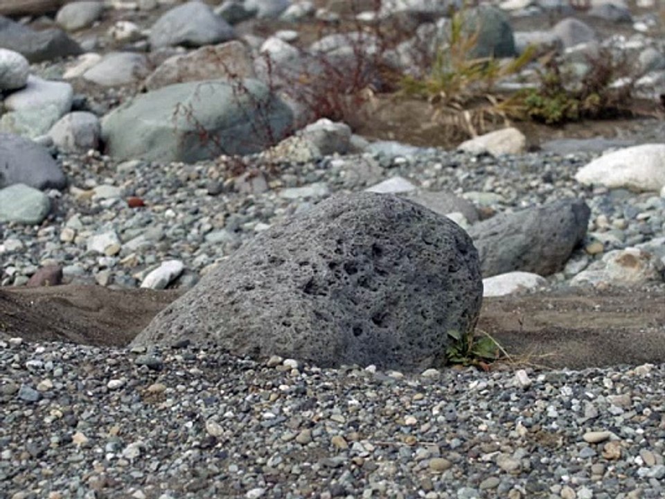 There Is a Stone - Trailer HD