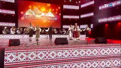 Alexandra Chira - Mersai la Simleu in targu (Cantecele muntilor - TVR 1 - 19.11.2023)