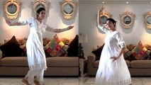 Janhvi Kapoor ने Jiya Jale पर किया बेहद खूबसूरत Dance, बेटी की नजाकत देख Fans को आई श्रीदेवी की याद