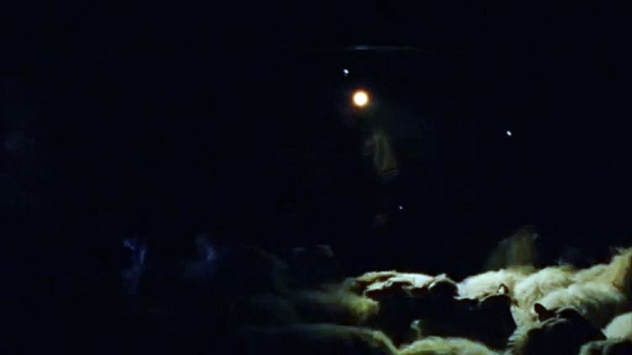 Negu Hurbilak Tráiler VOSE