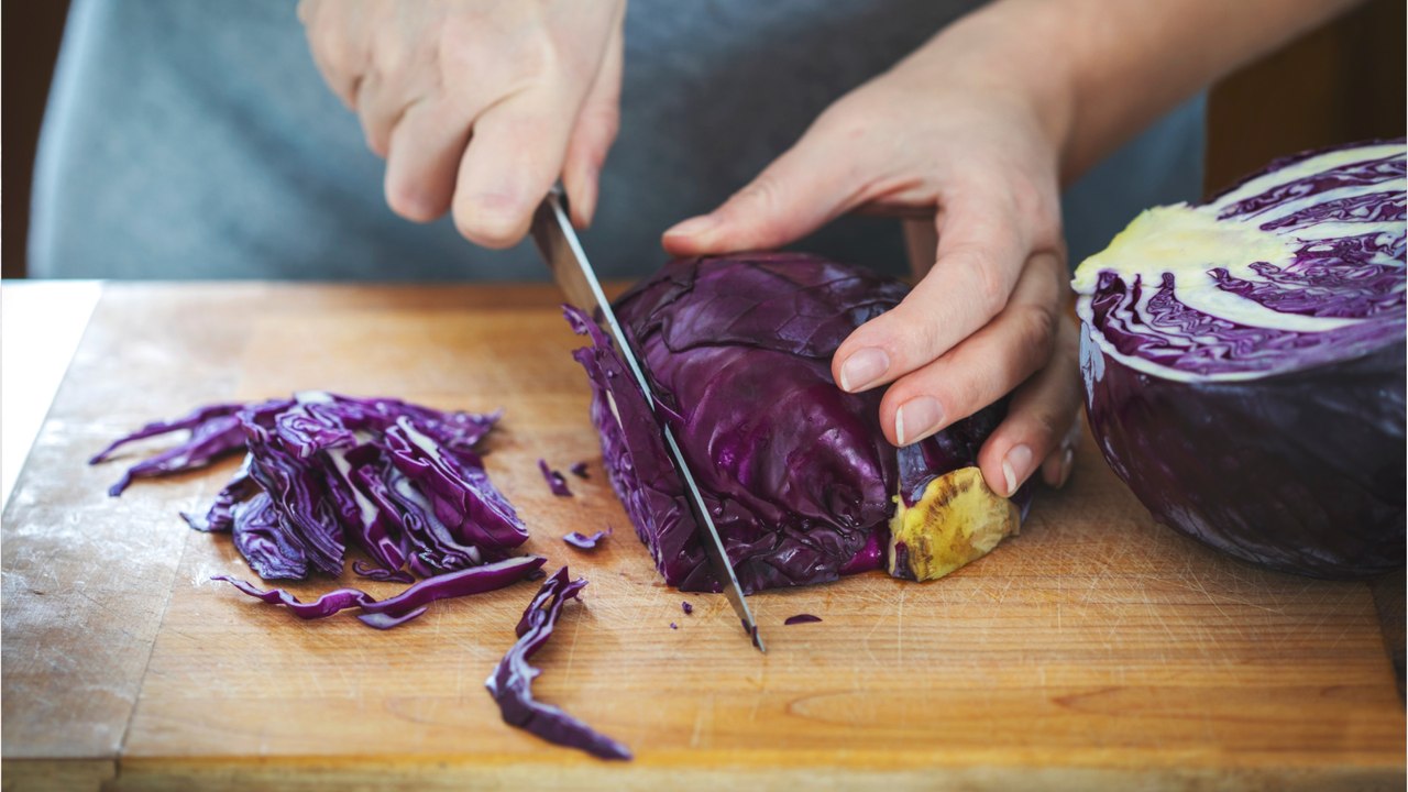 Aus diesem Grund sollten Sie Rotkohl roh essen