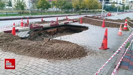 Siirt'te sağanak yağış sonucu yol çöktü