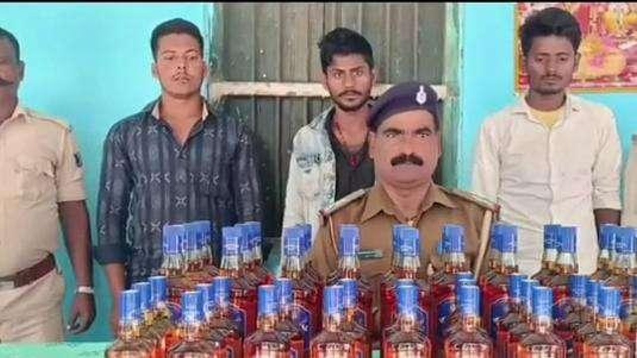 सहरसा: शराब के साथ तीन तस्कर को पुलिस ने किया गिरफ्तार
