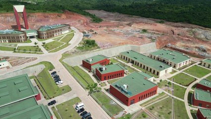 Le ministre Adama Diawara visite le chantier de l'université de San Pedro en finission